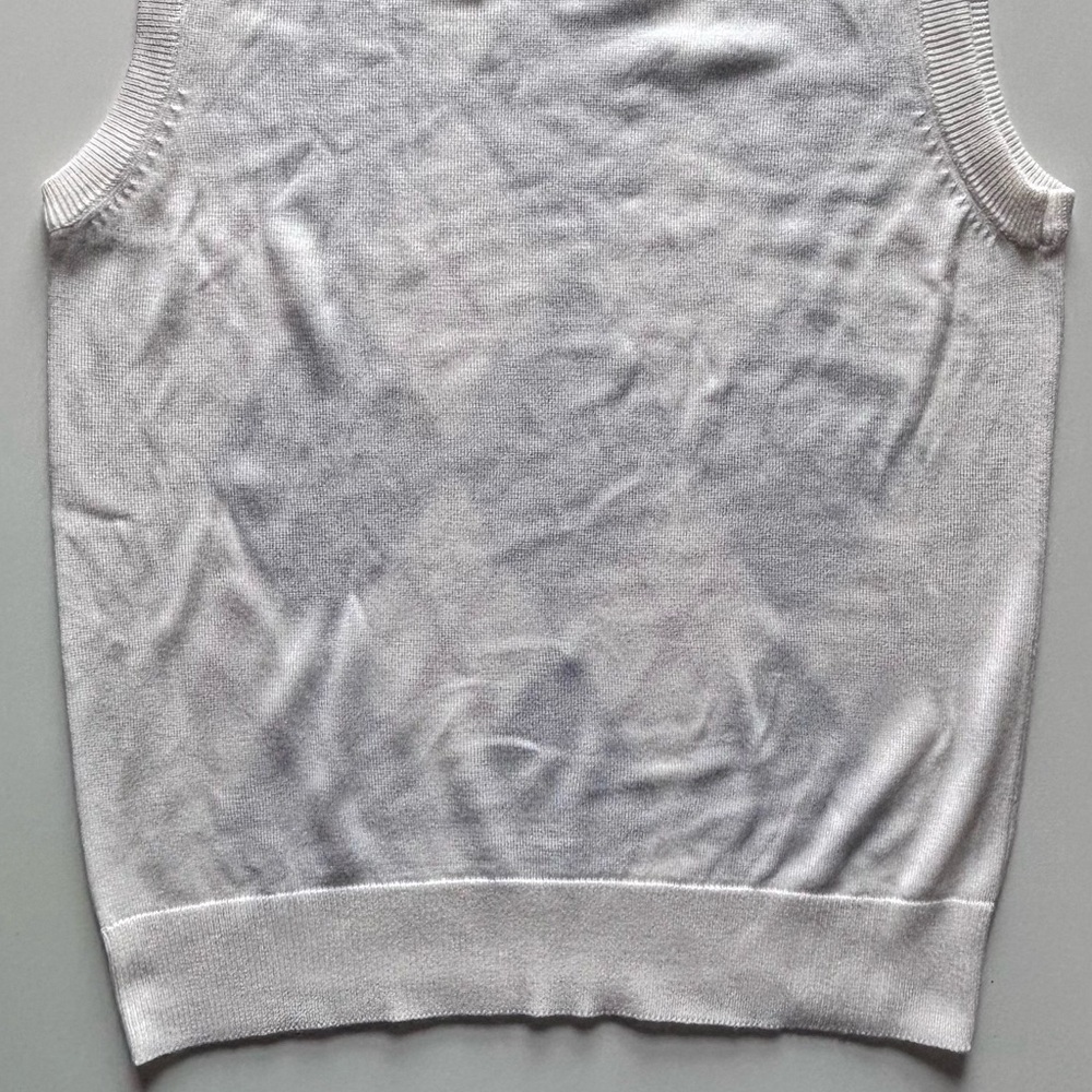VEST - Picture 5 of 10